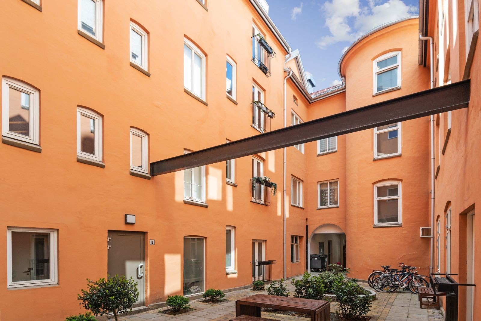 Fasade fra bakgården Galleribilde