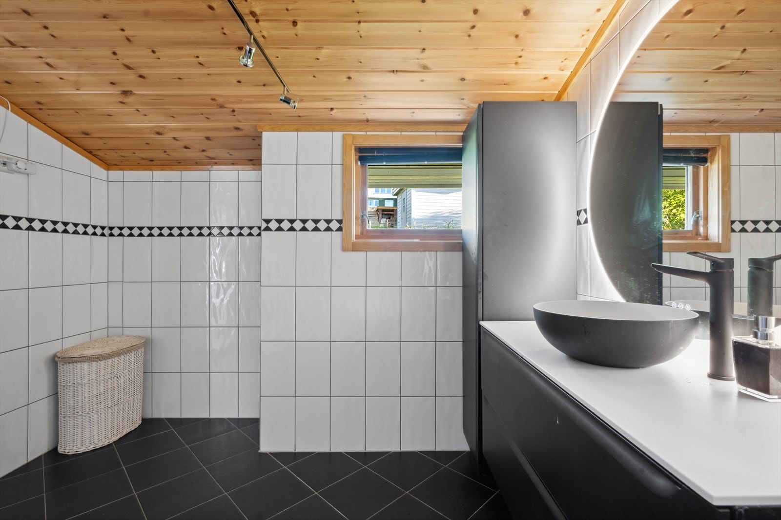 Bad i 1. etasje Galleribilde