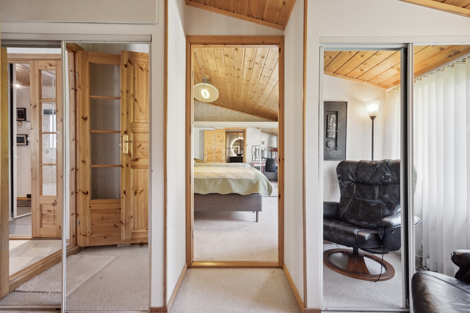 Gang sett mot soverom Galleribilde