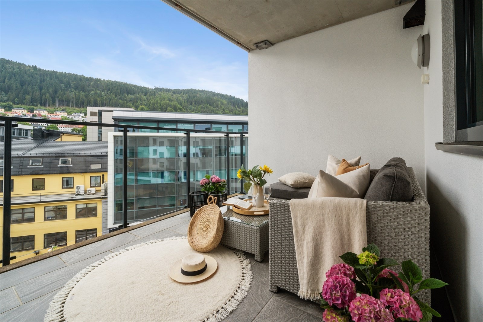 - Sørvestvendt balkong på hele 9,3 m² - Galleribilde