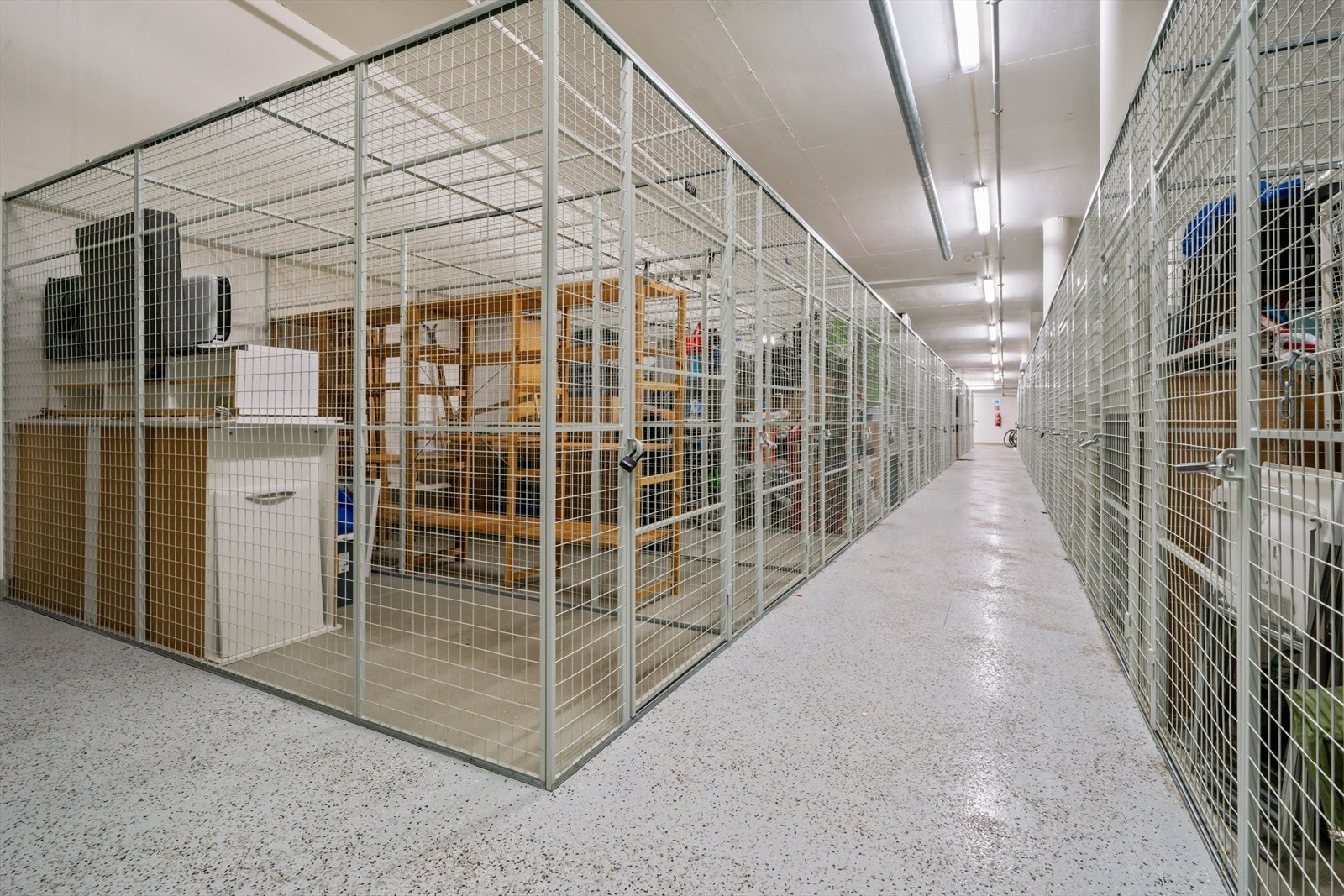 - Ekstern bod i under etasjen på 5,3 m² - Galleribilde