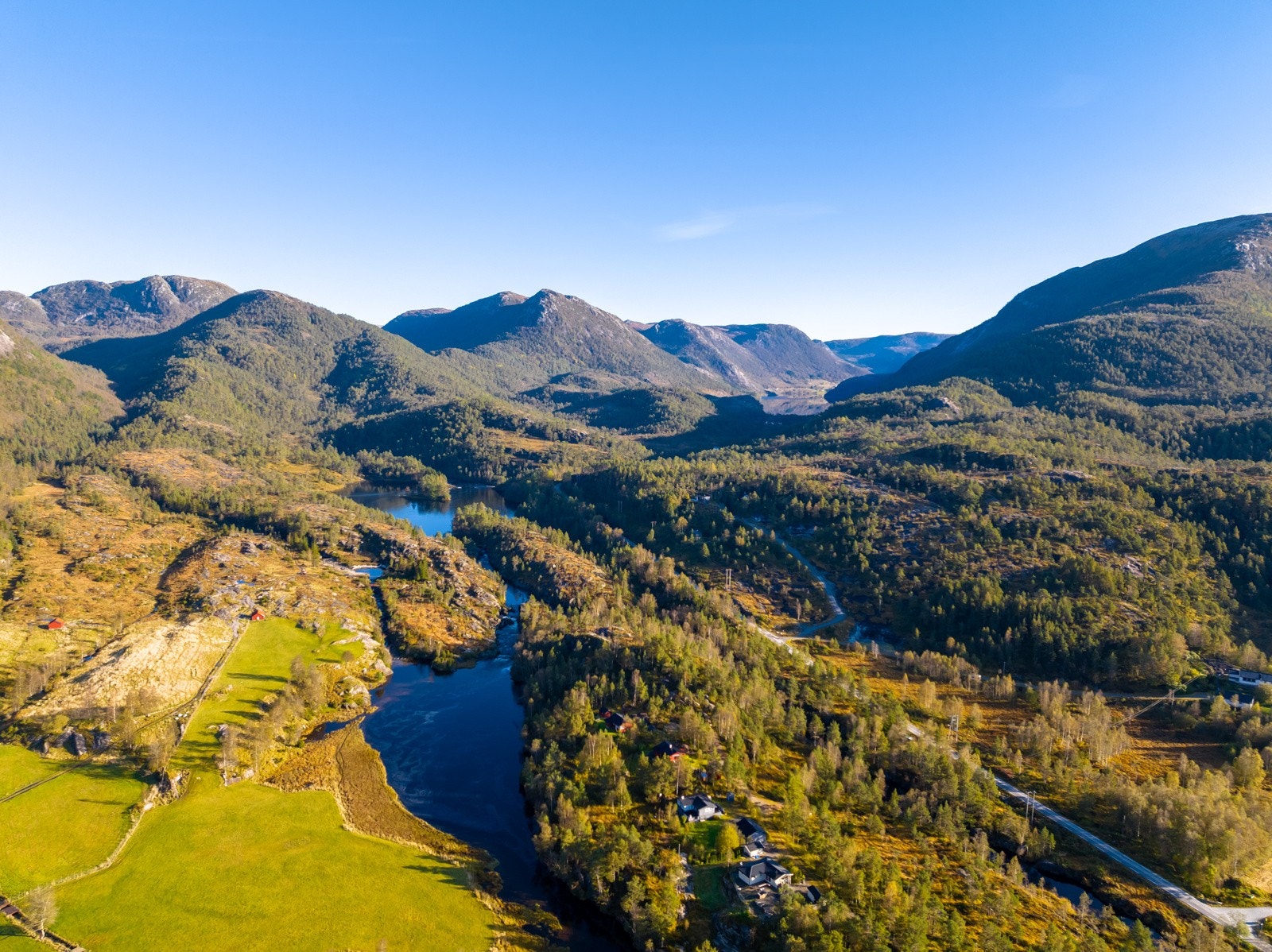 Båtfesterett i Byrkjelandsvannet Galleribilde