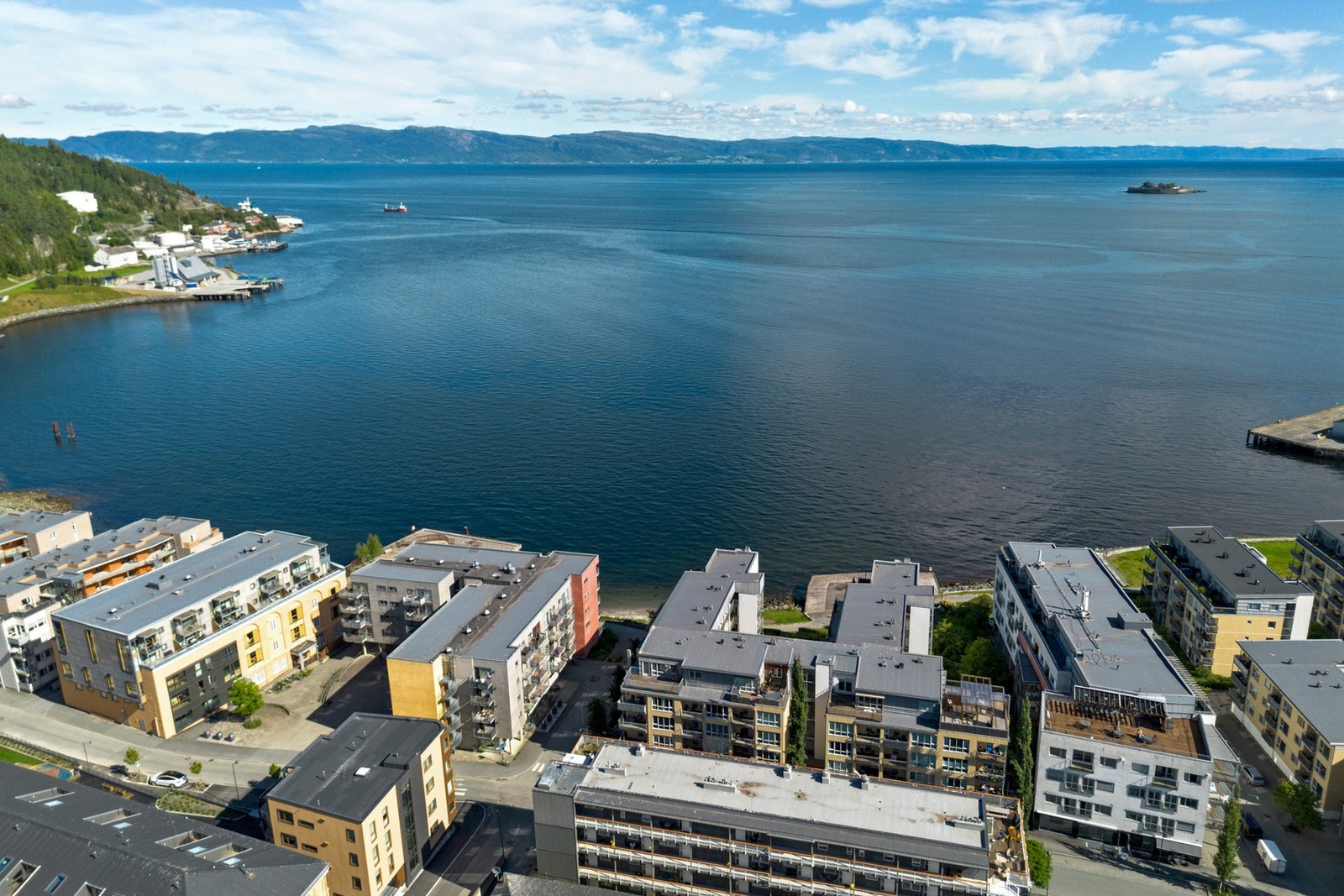 Ilsvika er omtalt som et urbant og hyggelig boområde bare 6 min unna Trondheim sentrum på sykkel. Galleribilde