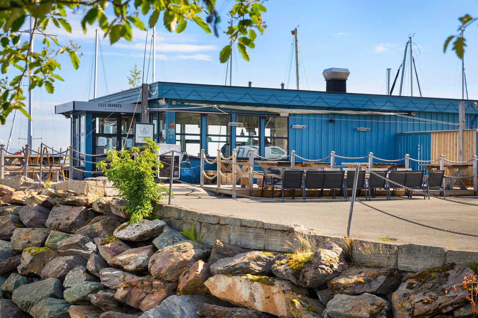 På bare noen få minutters gange finner du Lille Skansen, en hyggelig restaurant med småretter og og forskjellig drikke. Galleribilde