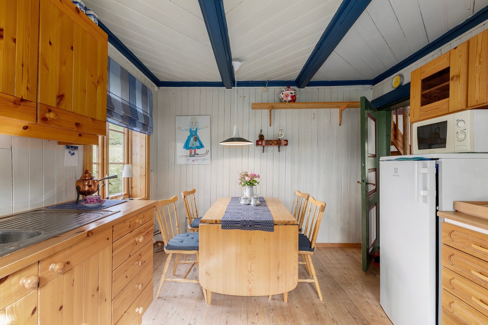 Her er det god plass til et spisebord om ønskelig. Galleribilde