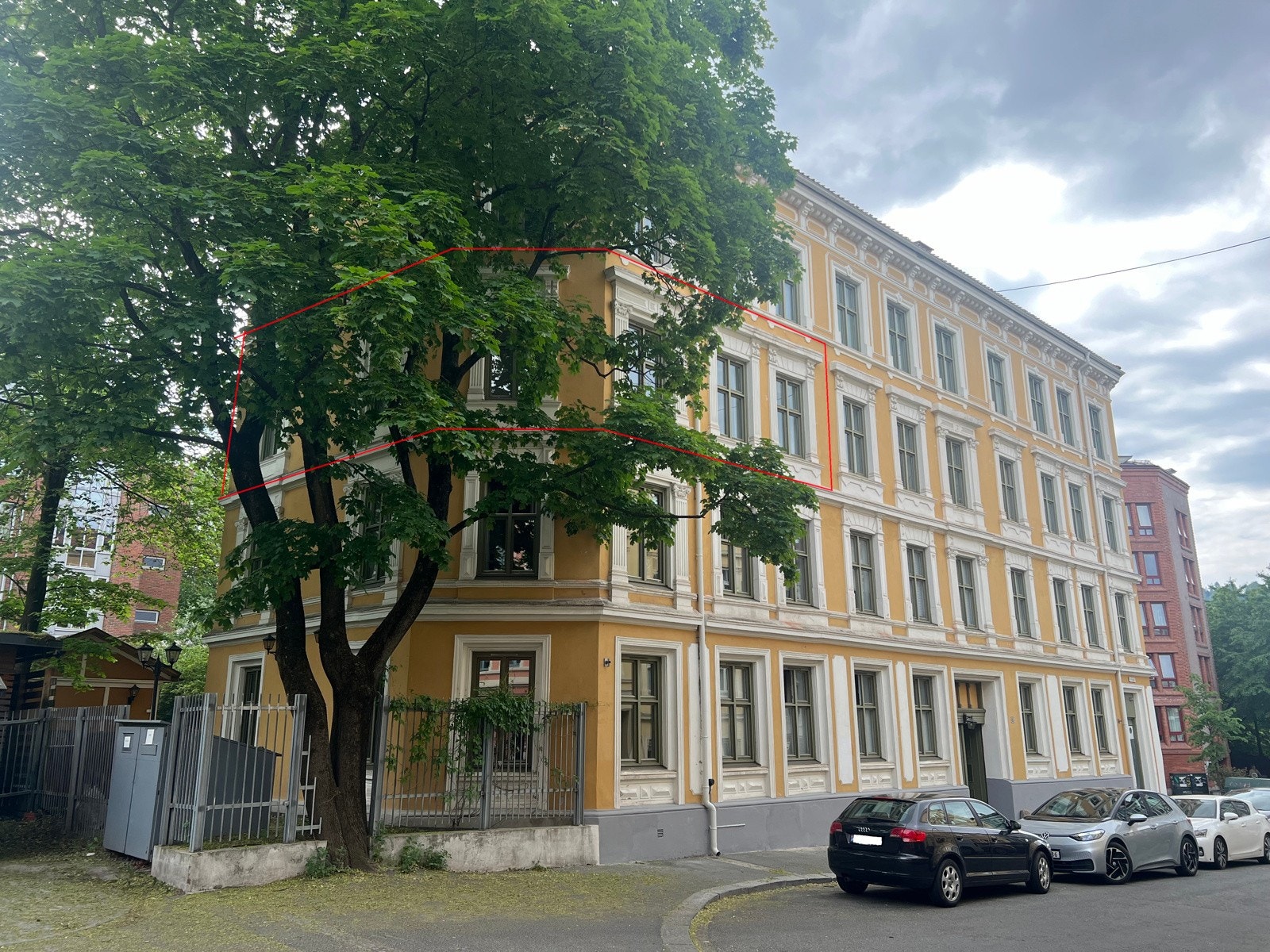Leiligheten markert med rød ramme. Galleribilde