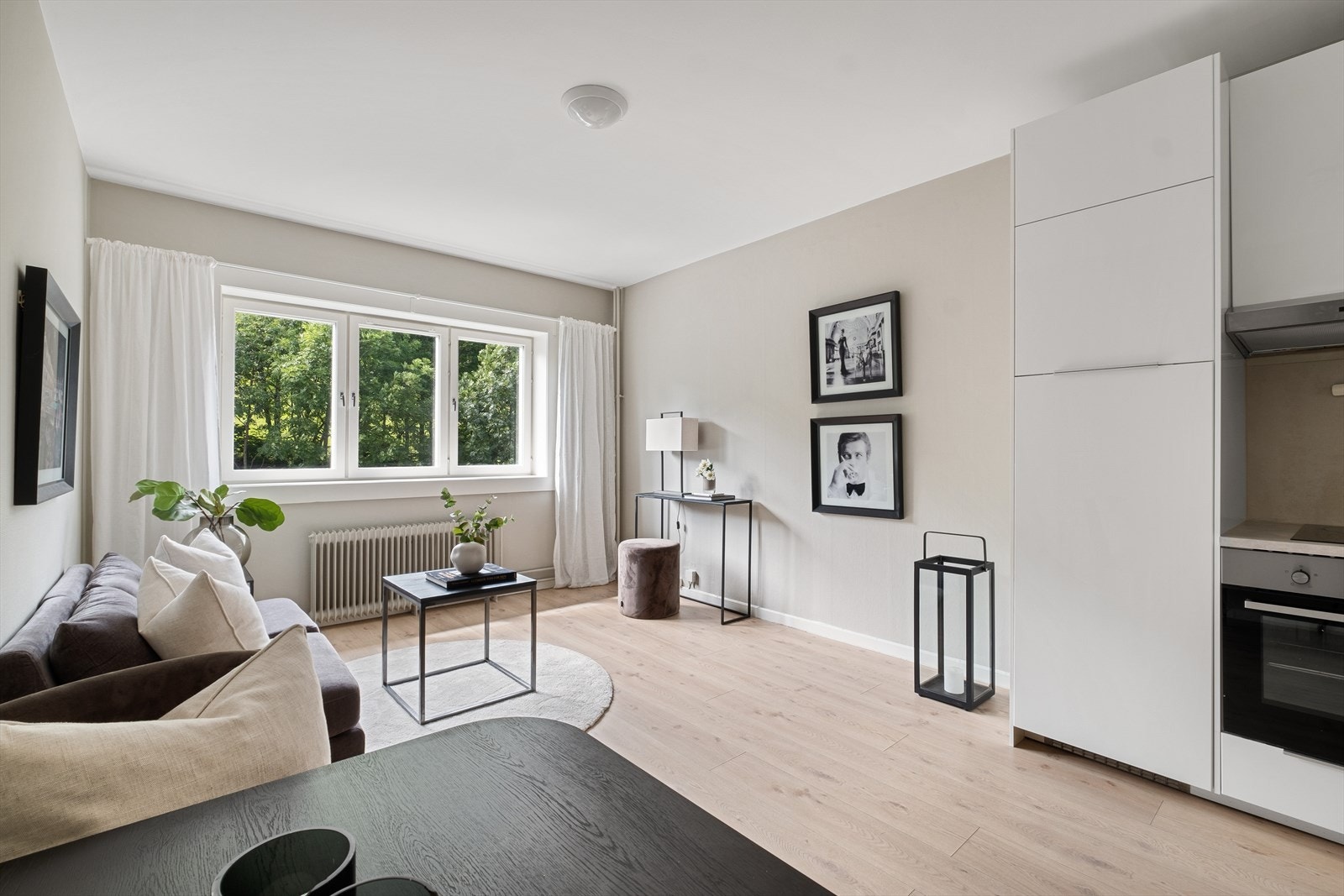Velkommen til en arealeffektiv 1-roms leilighet med sentral og attraktiv beliggenhet like ved Vulkan, mellom St. Hanshaugen og Grünerløkka. Husk visningspåmelding! Galleribilde
