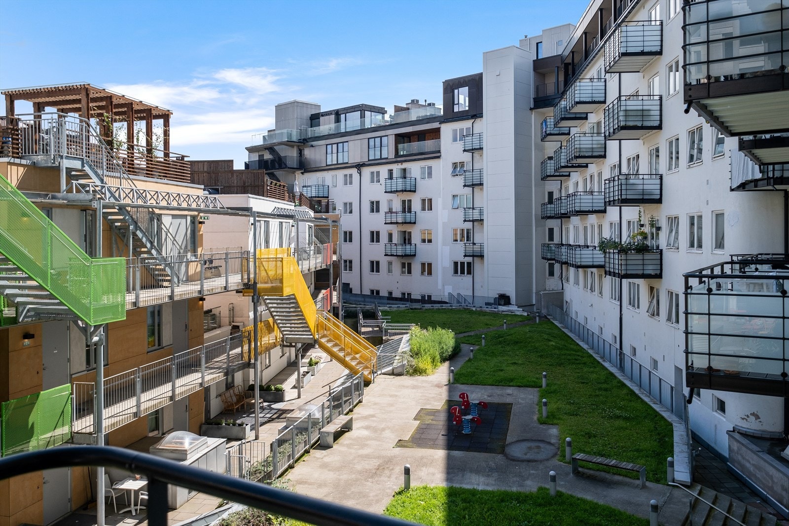 Utsikt fra balkong. Galleribilde