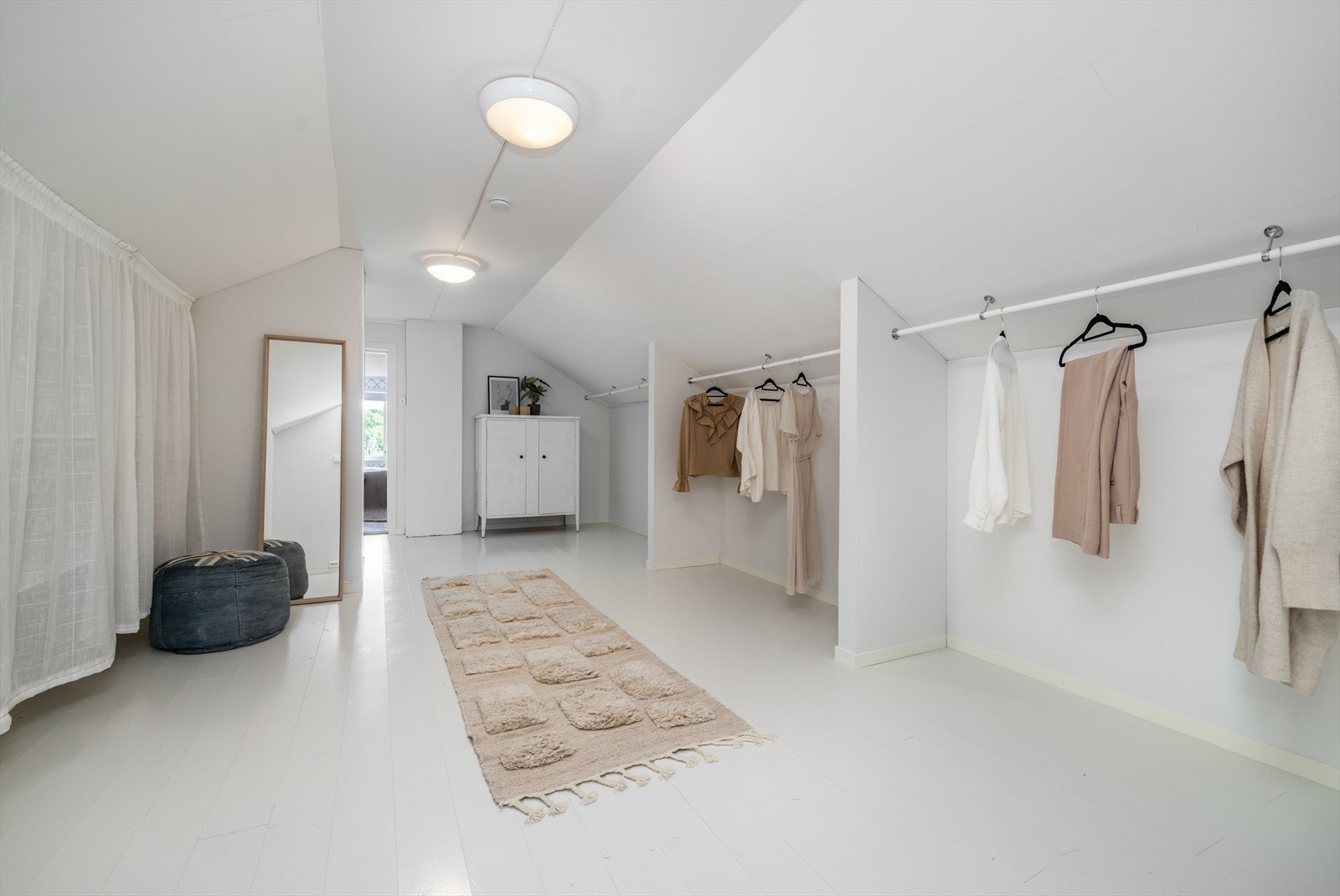 Omkledningsrom i 2.etasje Galleribilde
