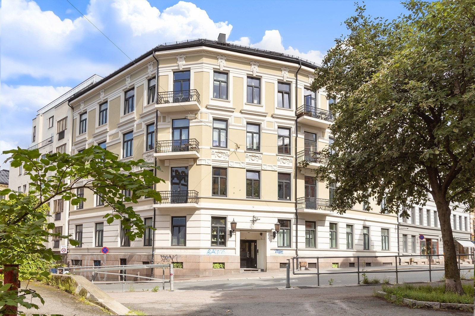 Fasade. Galleribilde