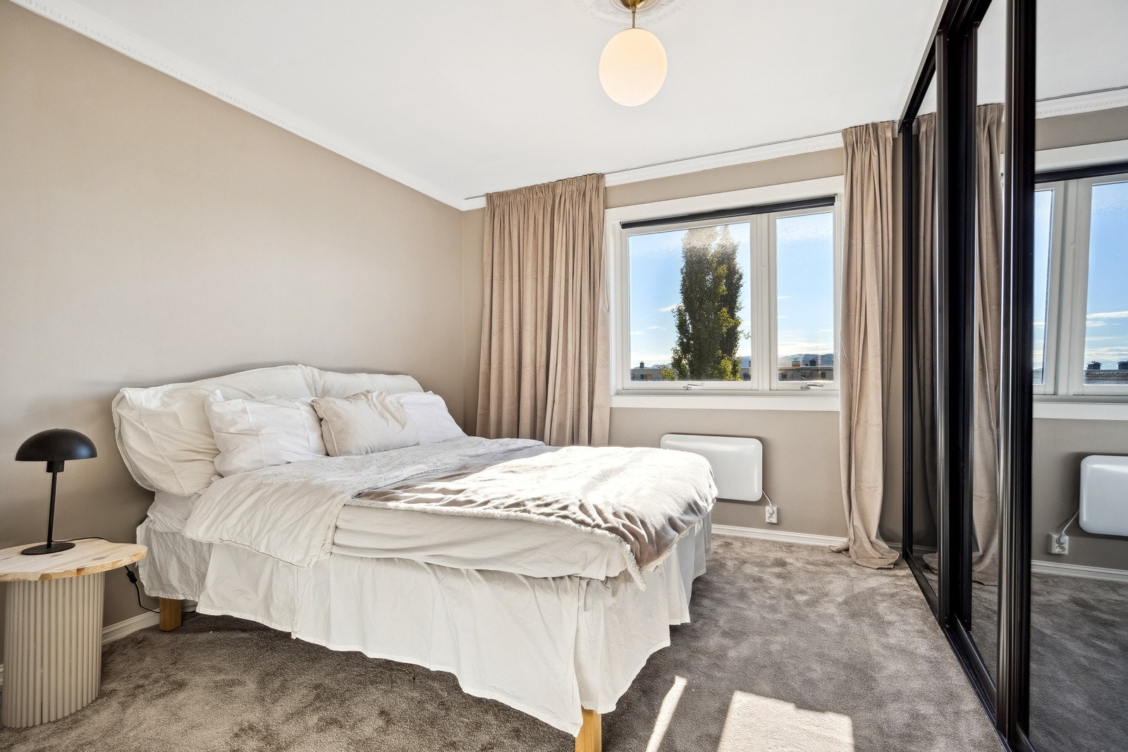 Flott hovedsoverom oppgradert i nyere tid. Galleribilde