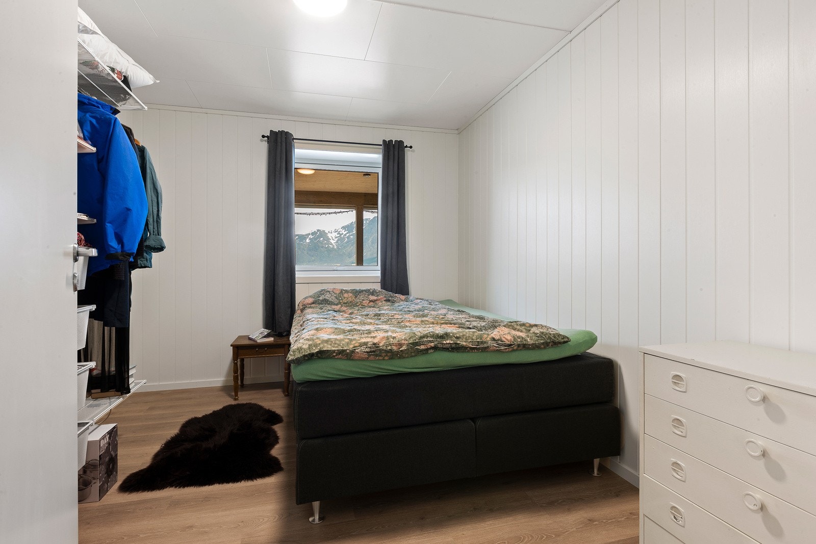 Soverom 1 av 2. Galleribilde