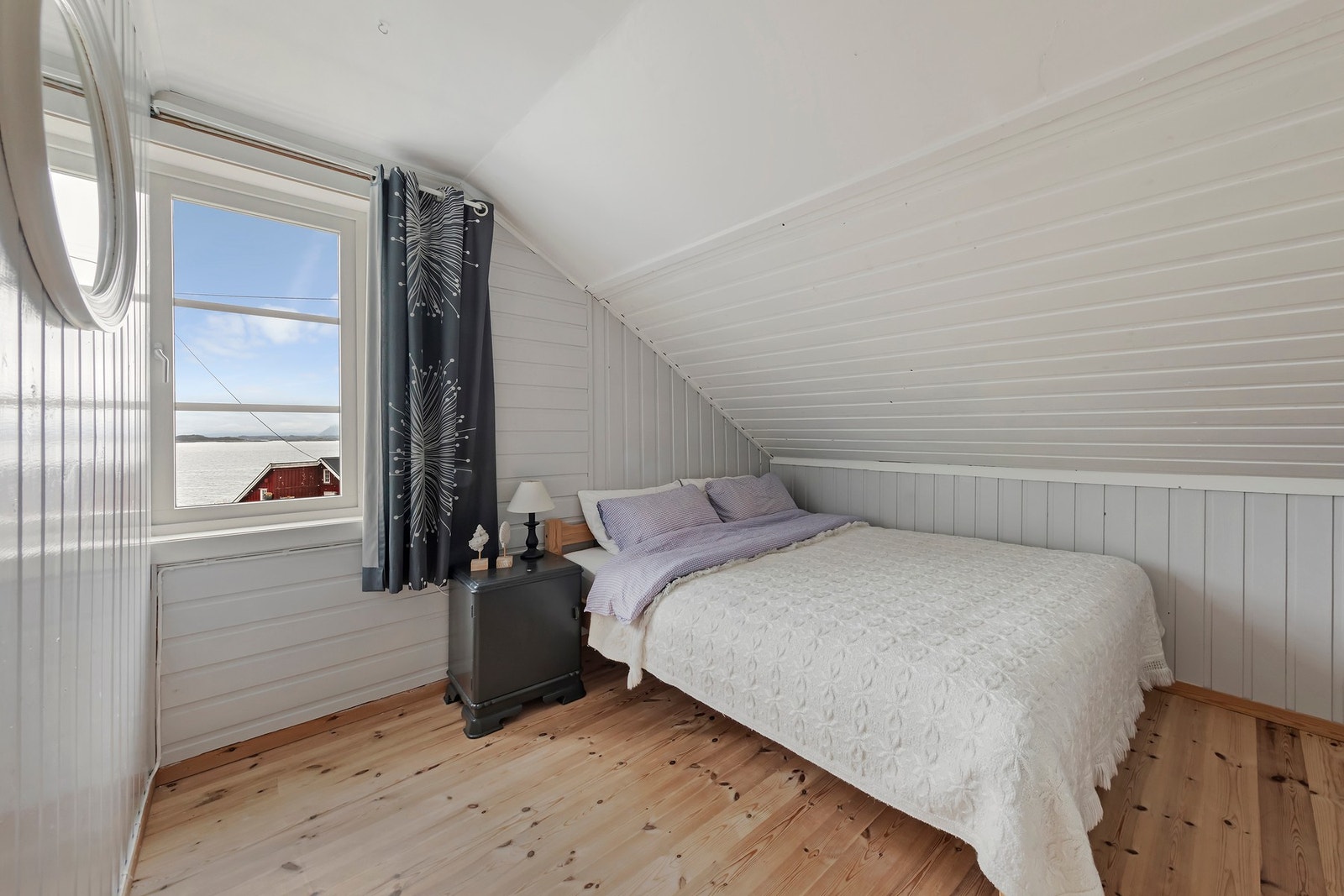 Soverom på loft Galleribilde