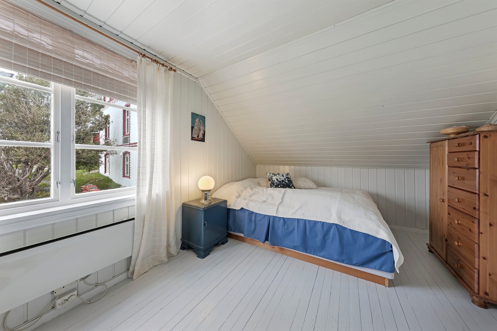 Soverom på loft Galleribilde