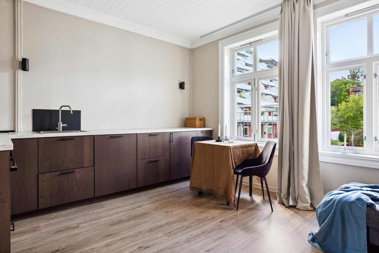 Leiligheten er i 3. etasje, og ligger meget sentralt til i et attraktivt område. Galleribilde