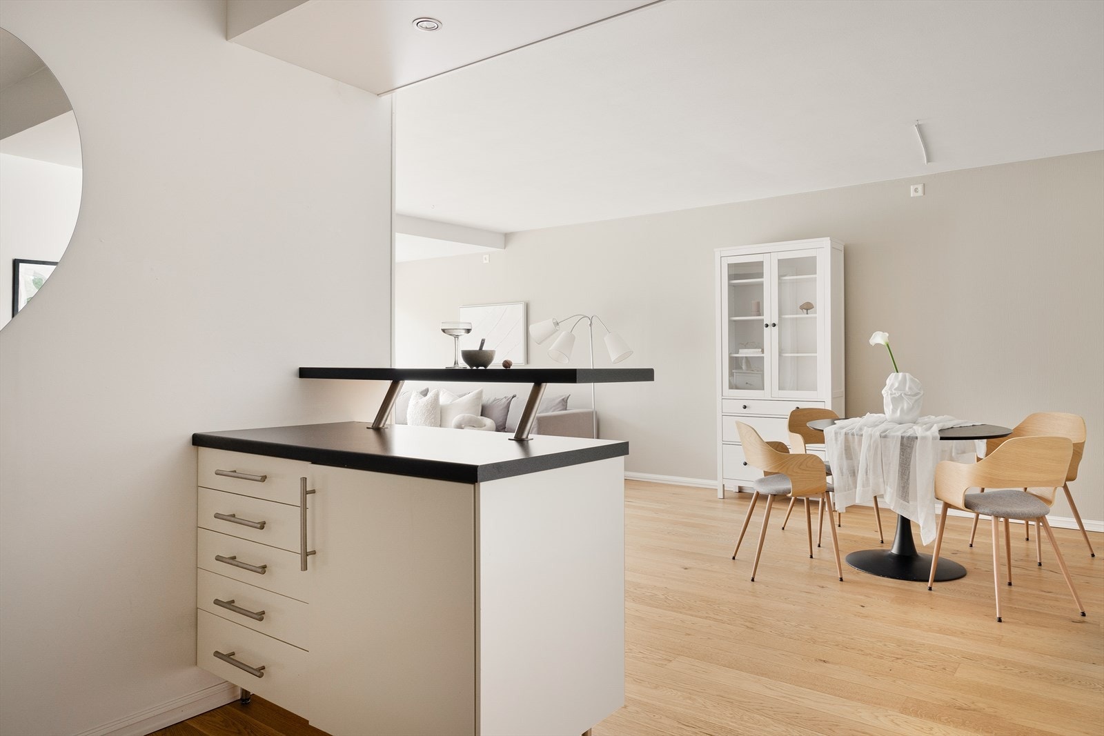 Praktisk kjøkkenøy. Galleribilde