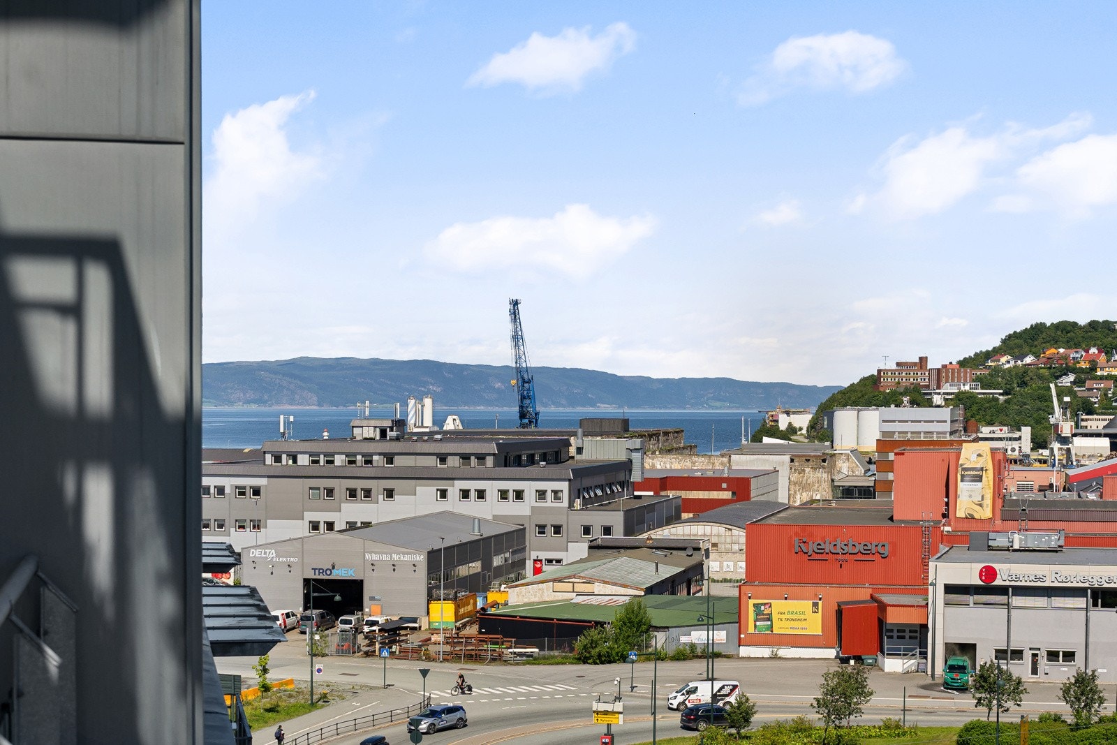 Utsikt mot Trondheimsfjorden fra den ene siden. Galleribilde