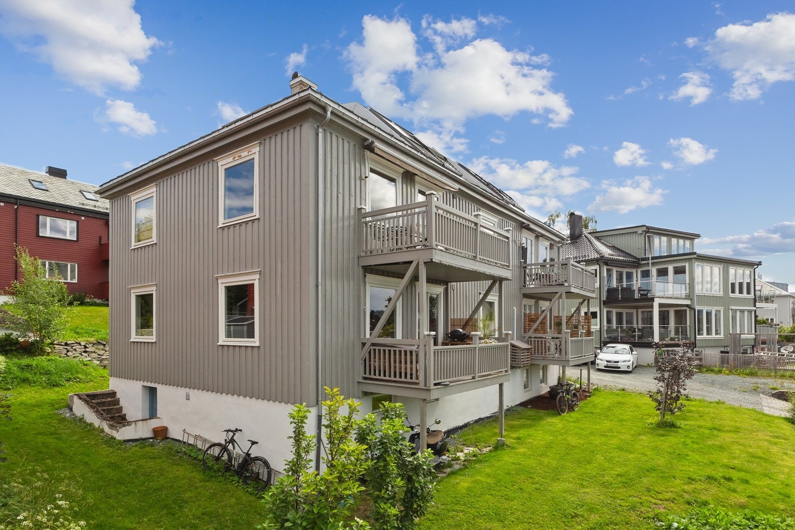 Leiligheten ligger i et svært attraktivt område på Singsaker og har flott beliggenhet i byggets 1.etasje. Galleribilde