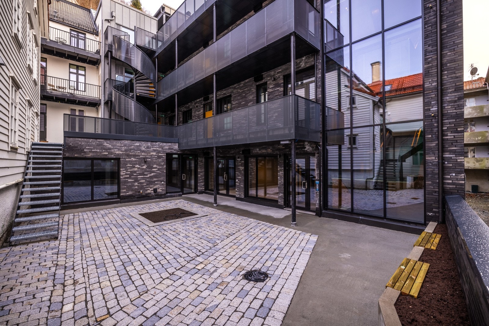 Flott gårdsplass Galleribilde