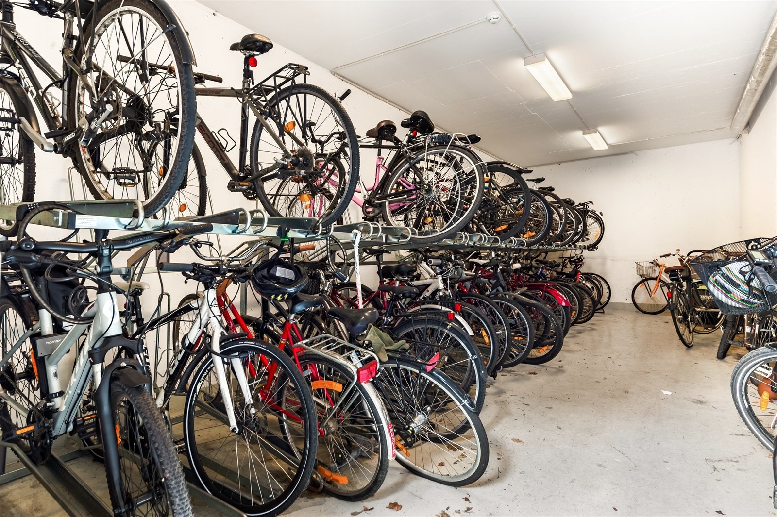 Felles sykkelrom for beboerne i fellesarealene Galleribilde