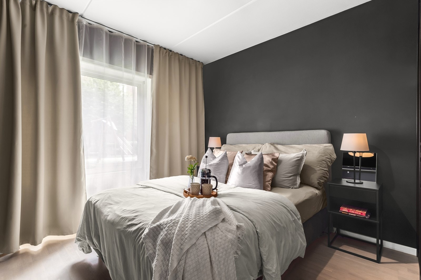 Delikat og lunt soverom av god størrelse Galleribilde