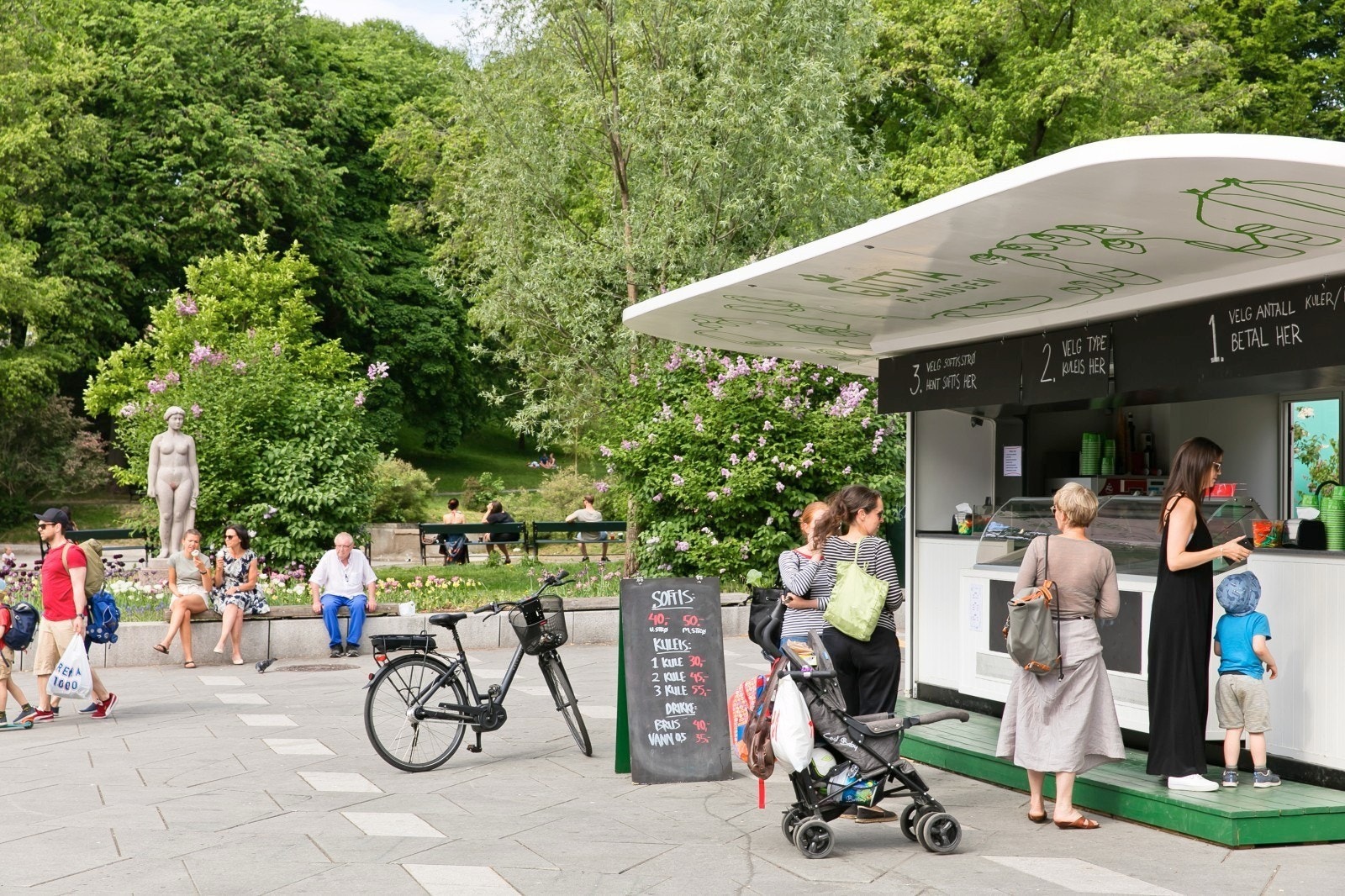 St. Hanshaugen ligger i gangavstand fra leiligheten. Galleribilde