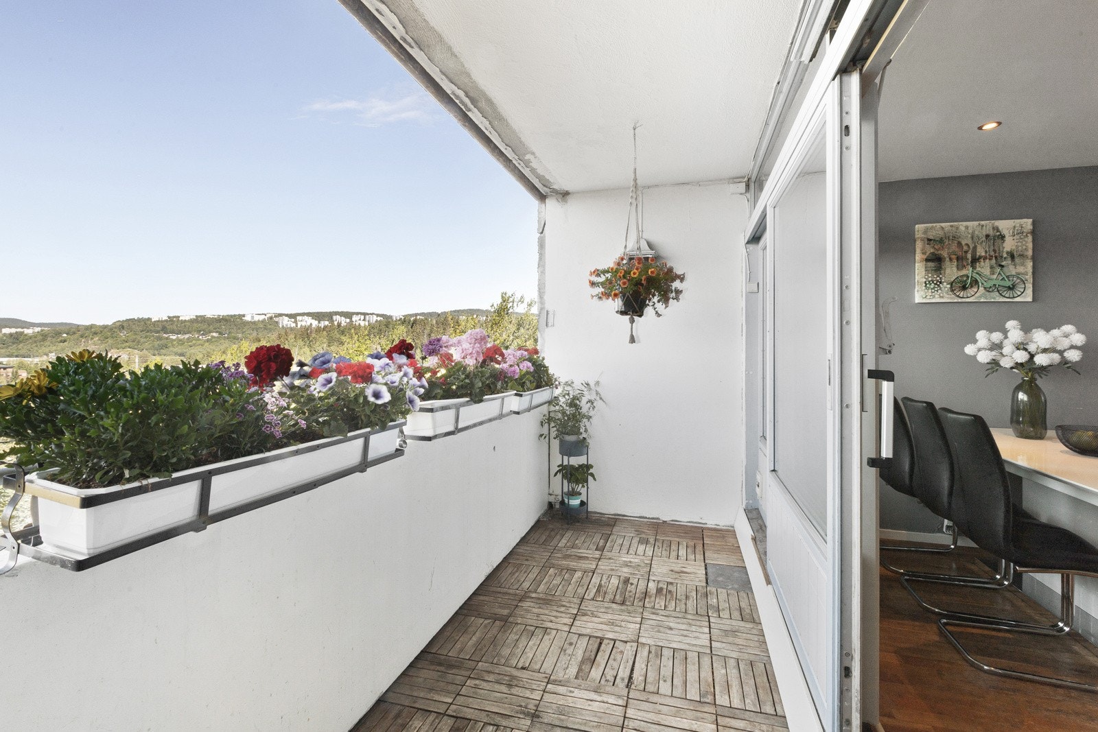 Utsikt fra balkong. Galleribilde