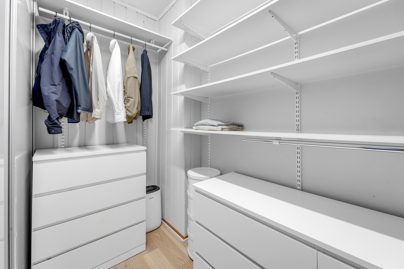 Her er det godt med oppbevaringsplass! Galleribilde