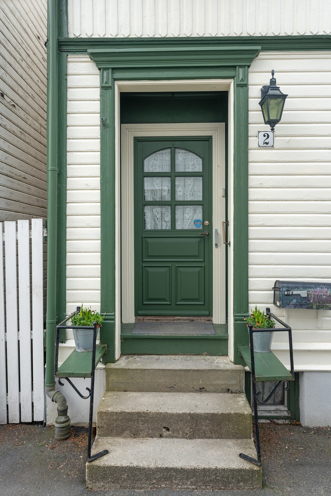 Velkommen inn til omvisning. Galleribilde