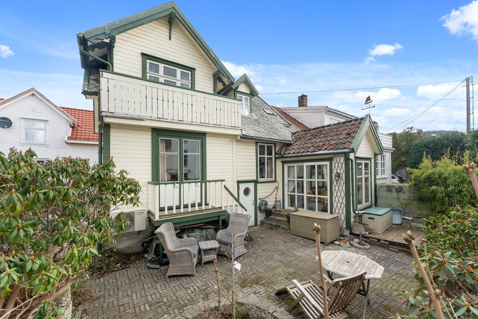 Her er nydelig, skjermet bakgård. Galleribilde