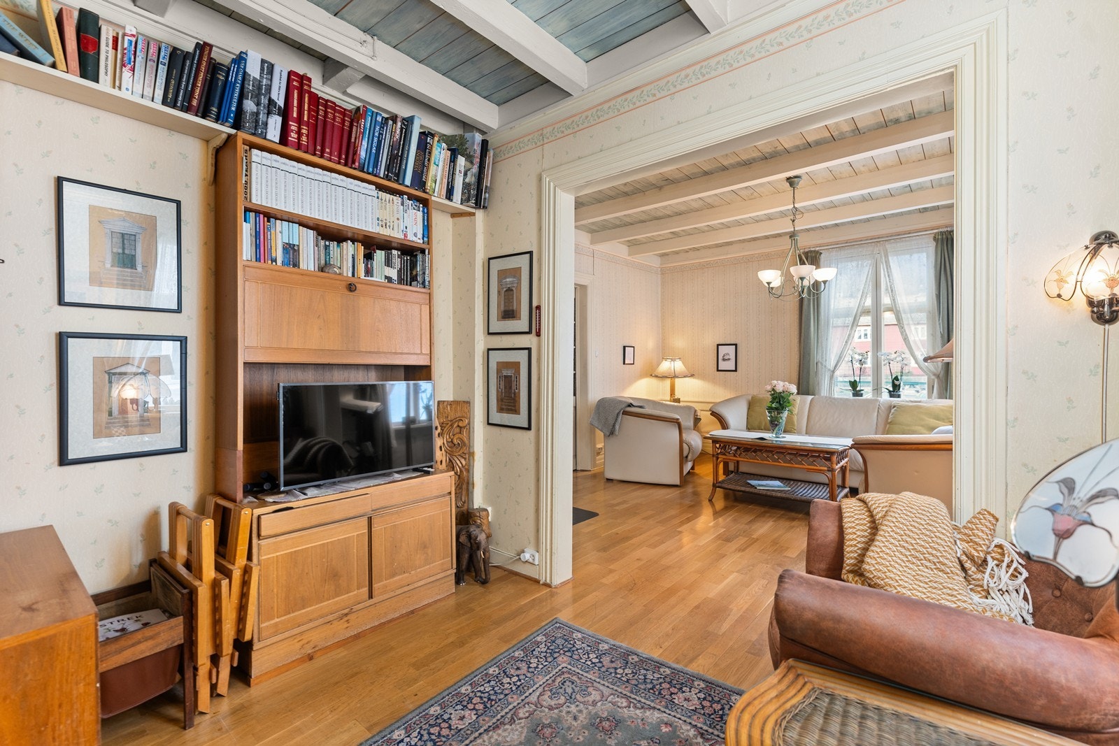 Tv- stue. Galleribilde