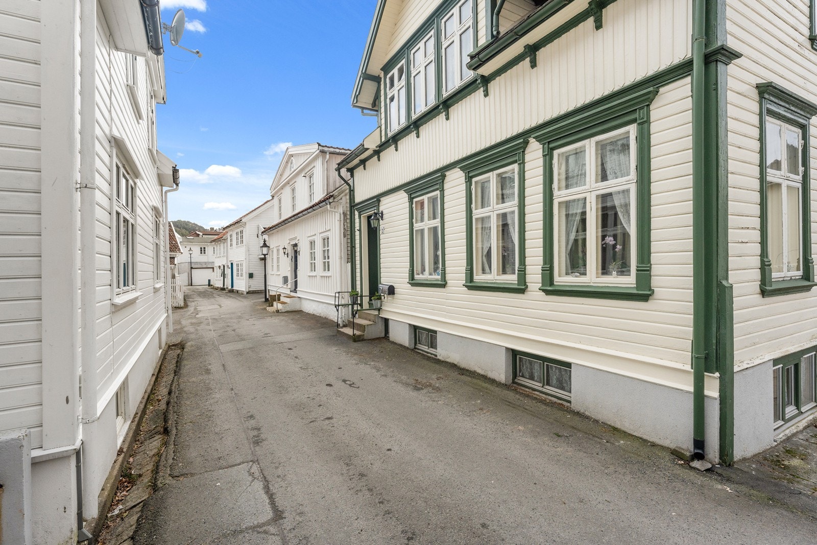 Kildegaten ligger i Øvrebyen med sjarmerende trehusbebyggelse. Galleribilde