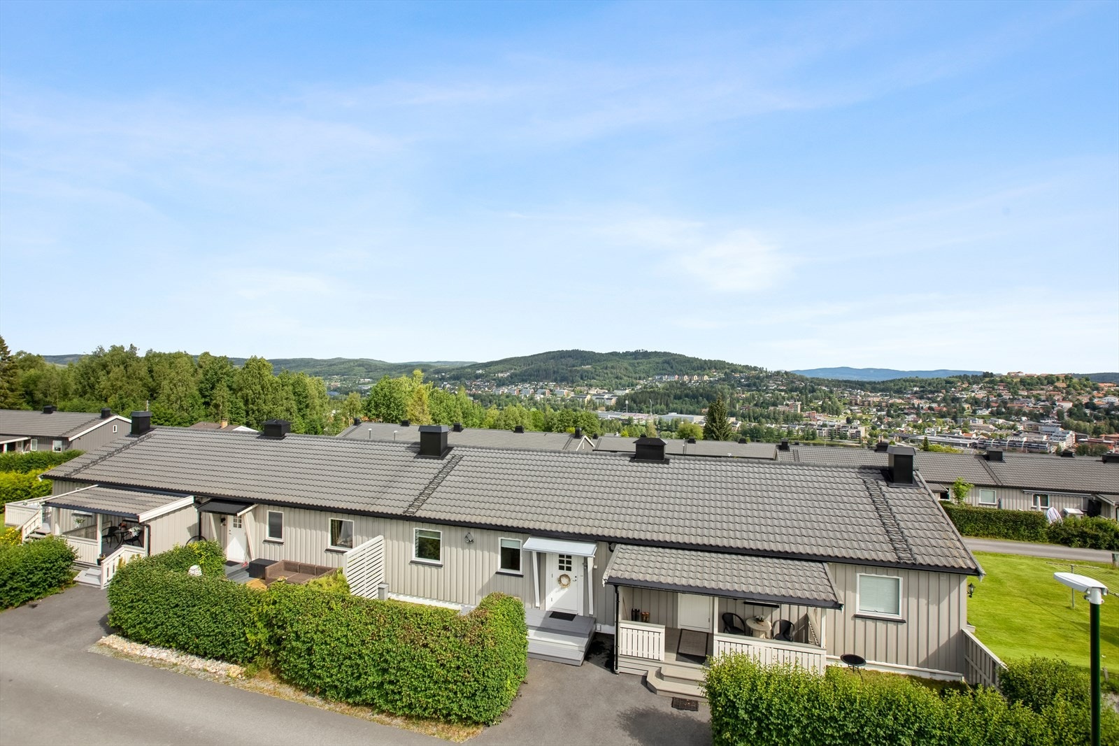 Barnevennlig område med kort vei til barnehage, barneskole, turterreng og badeplass (Bæreia) Galleribilde