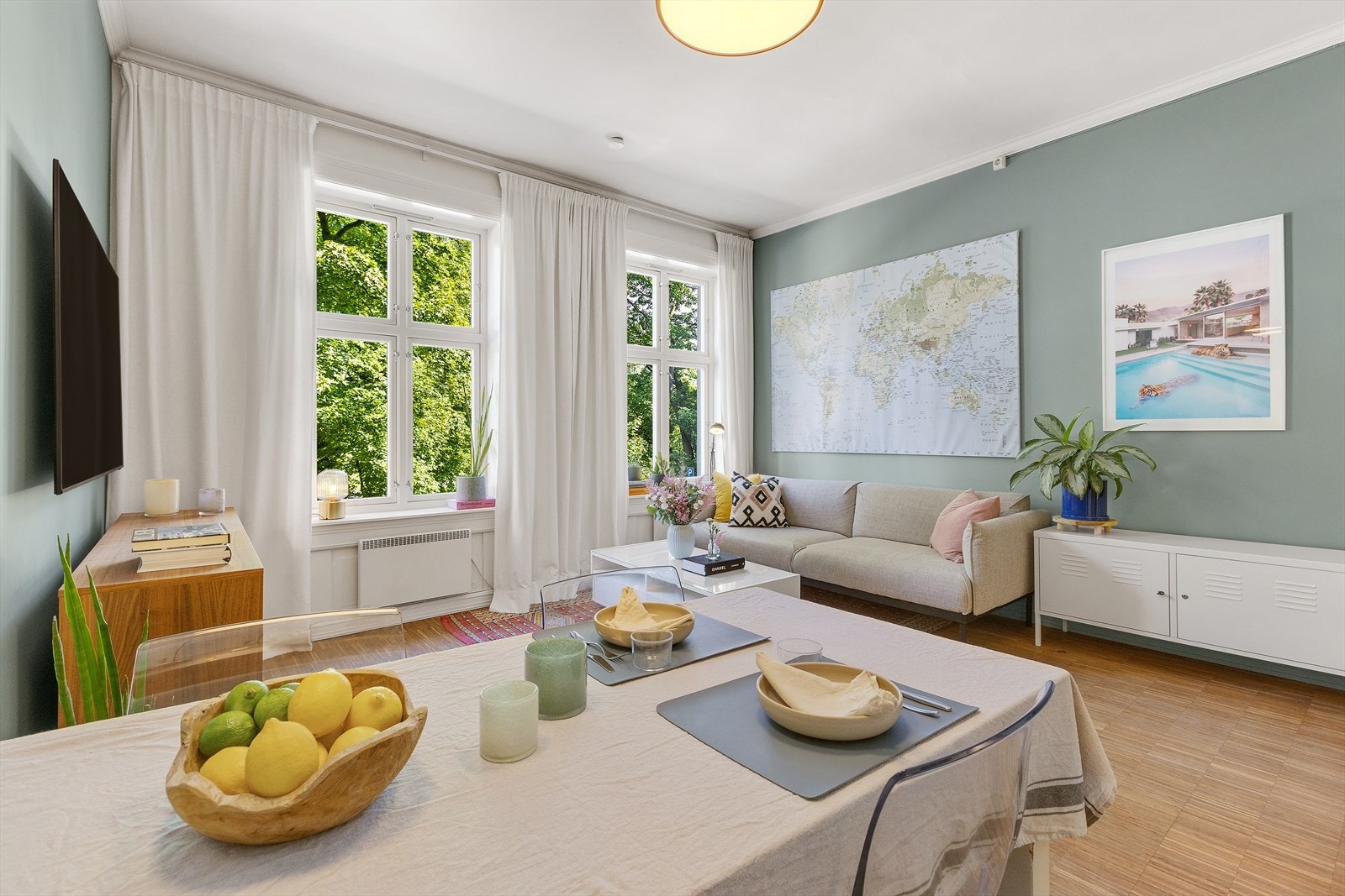 Leiligheten har en særdeles god planløsning, samt store vindusflater som sørger for gode lysforhold. Galleribilde