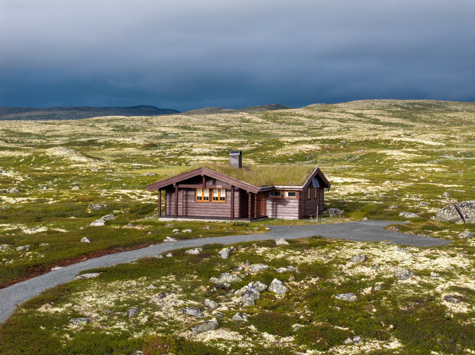 Godt velholdt fjellhytte klar for nye eventyr Galleribilde