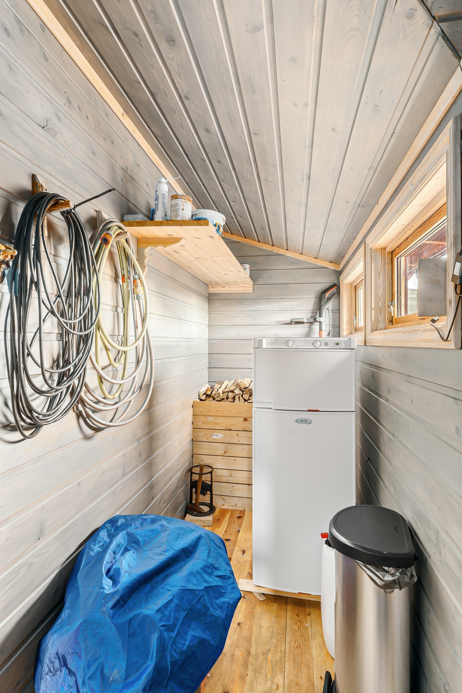 Entrè, kjøleskapet går på gass Galleribilde