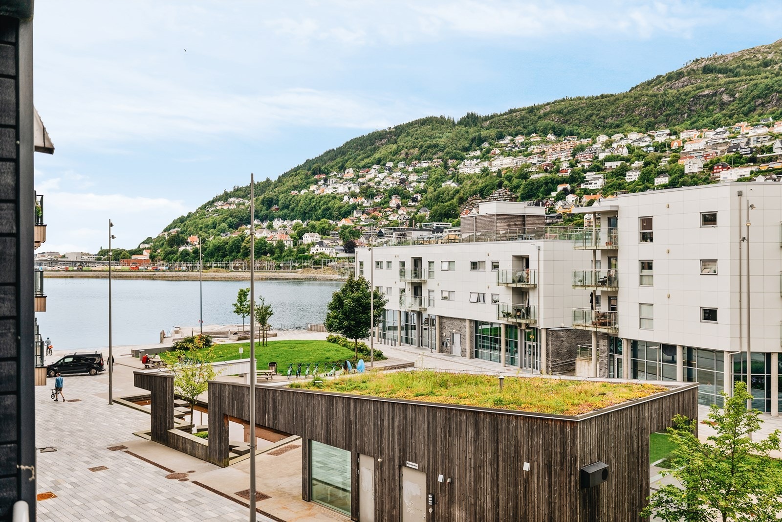 - Leiligheten har en nydelig beliggenhet på Møllendal, like ved Store Lungegårdsvannet - Galleribilde