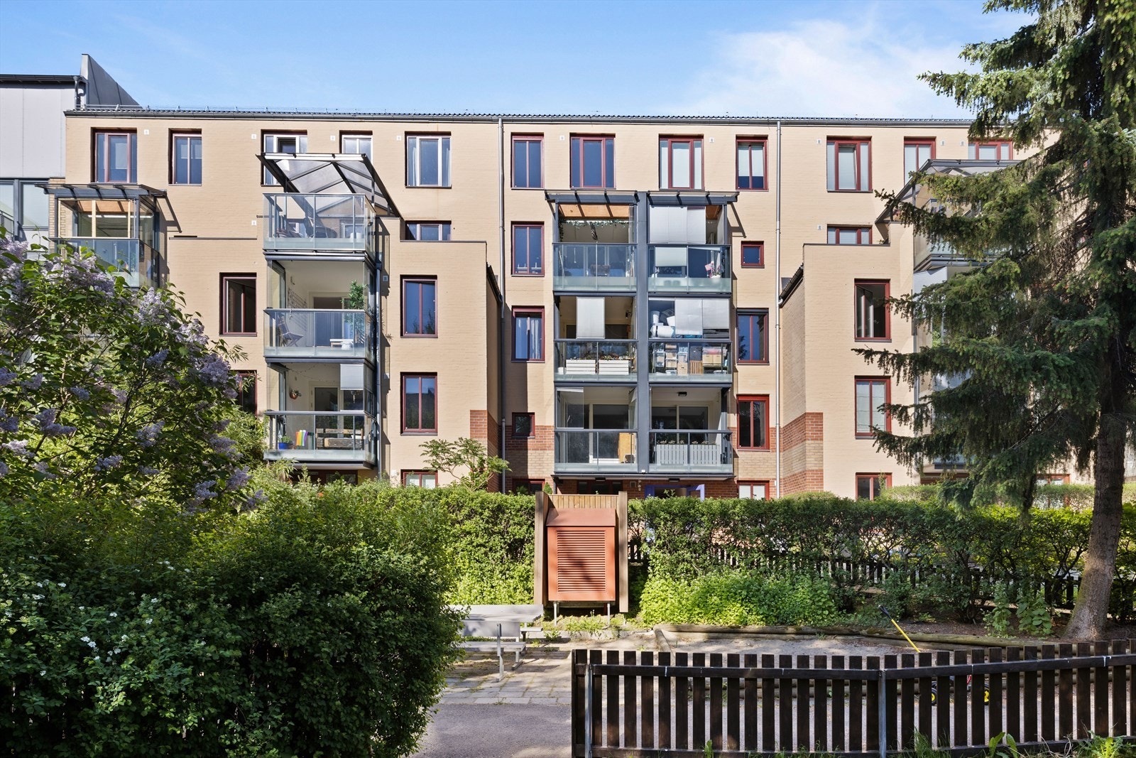 Fasade. Galleribilde