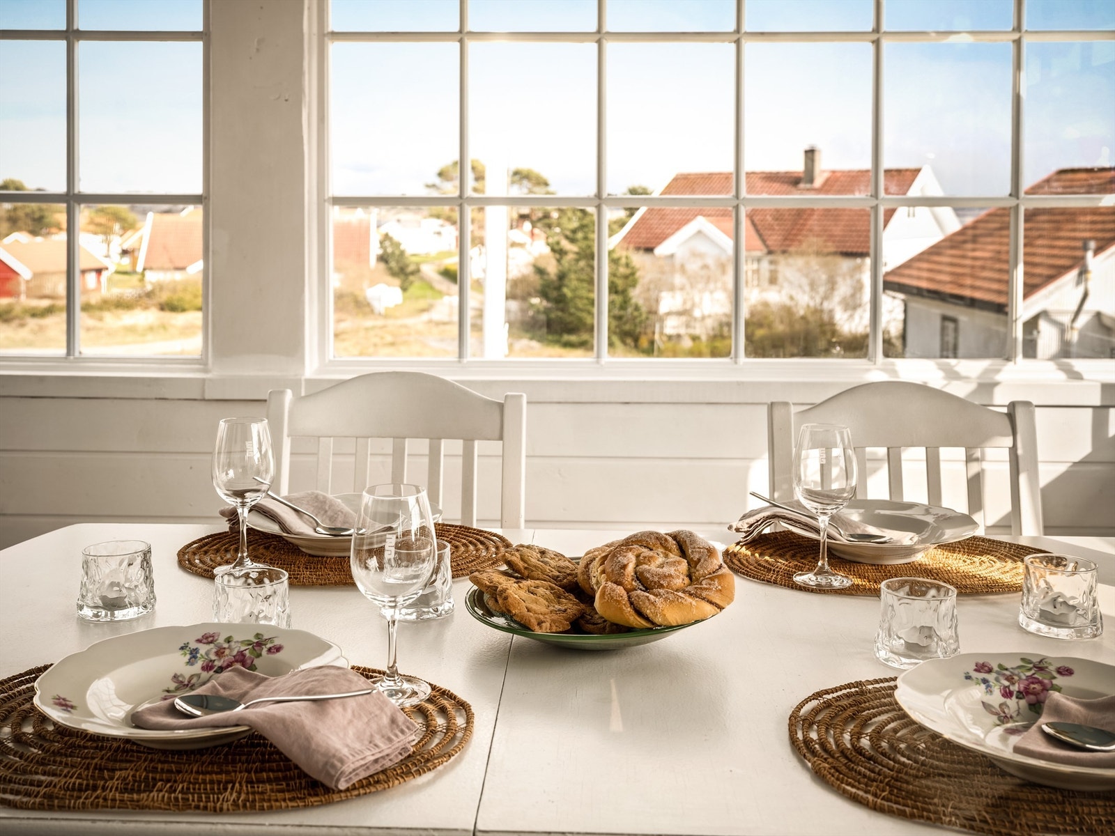 Vinterhagen er også et hyggelig sted å oppleve de lyse, fine sommerkveldene. Galleribilde