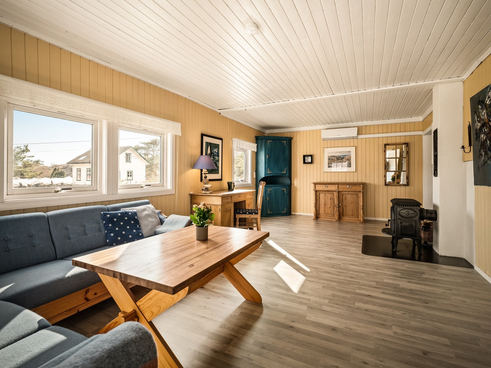 Luft-luft varmepumpe ble installert i stuen i 2016. Galleribilde