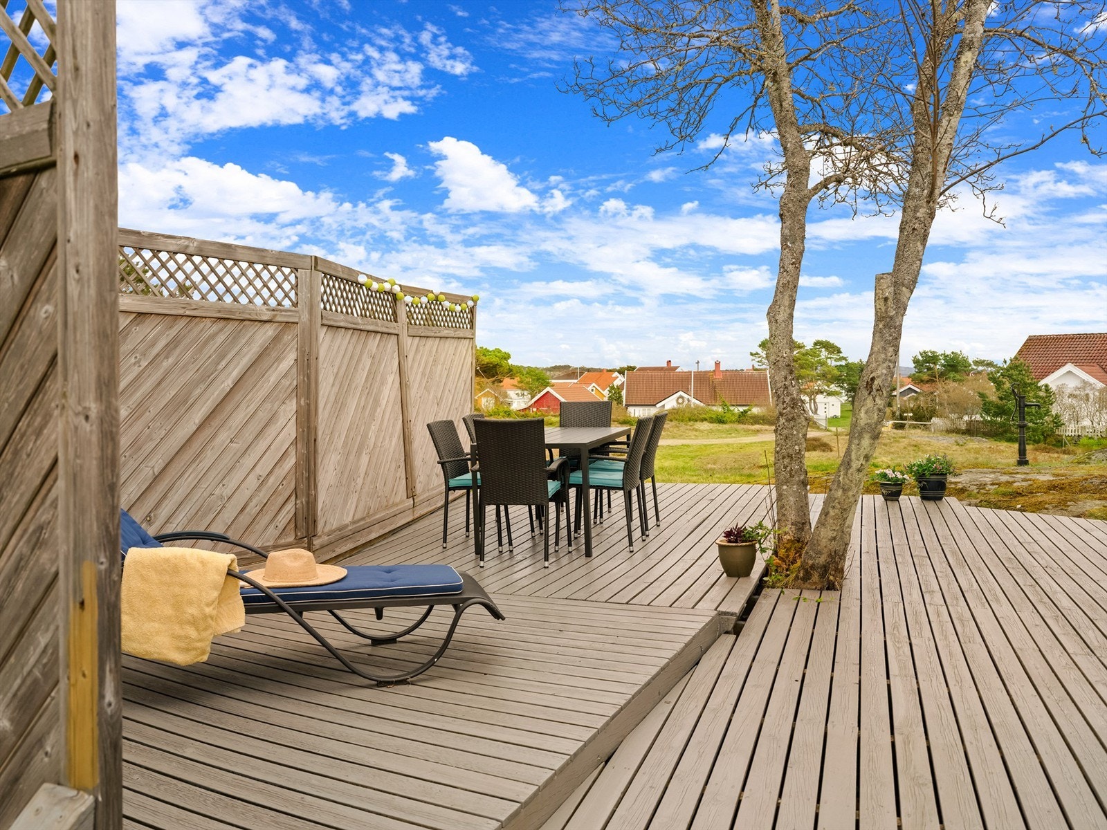 Utsyn til omgivelsene i øst. Galleribilde