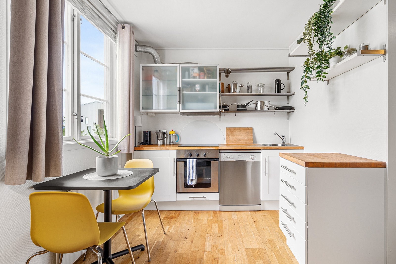 EIE eiendomsmegling v/ Daniel Lanto ønsker velkommen til Ubåtsvingen 3! Galleribilde