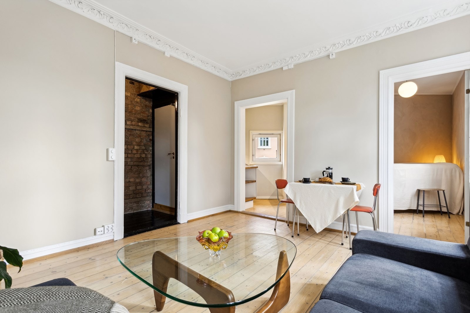 Det er også plass til en hyggelig spisegruppe. Galleribilde