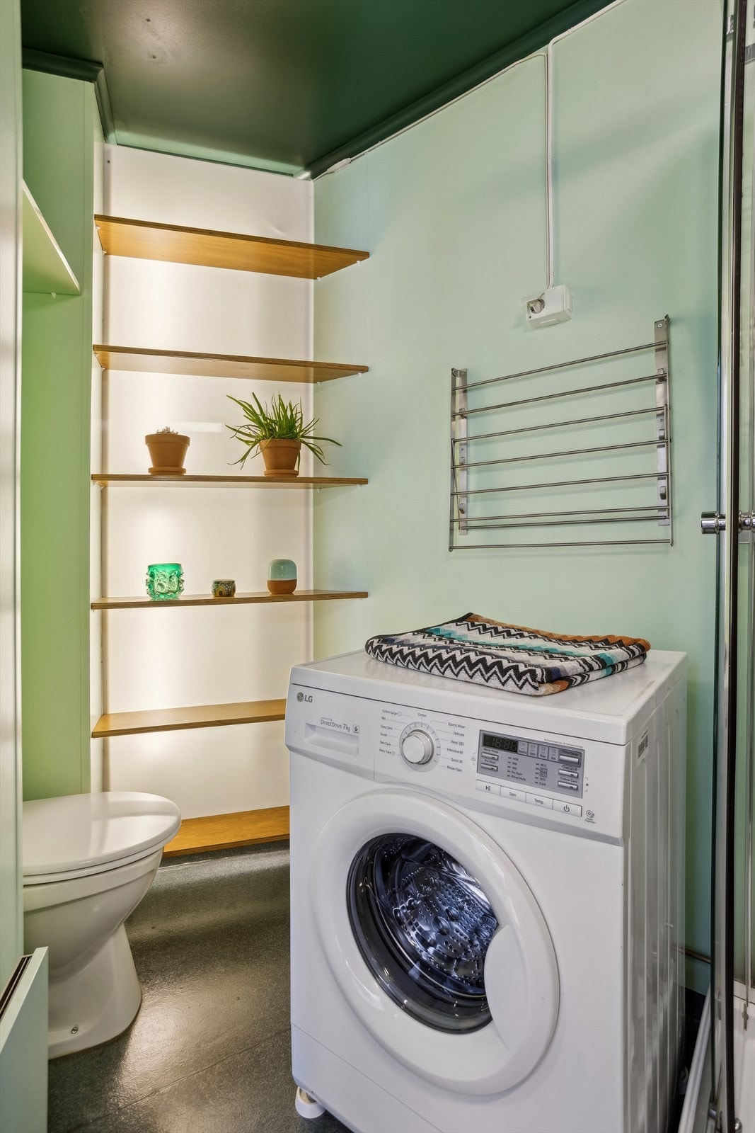 Det er opplegg for vaskemaskin. Galleribilde