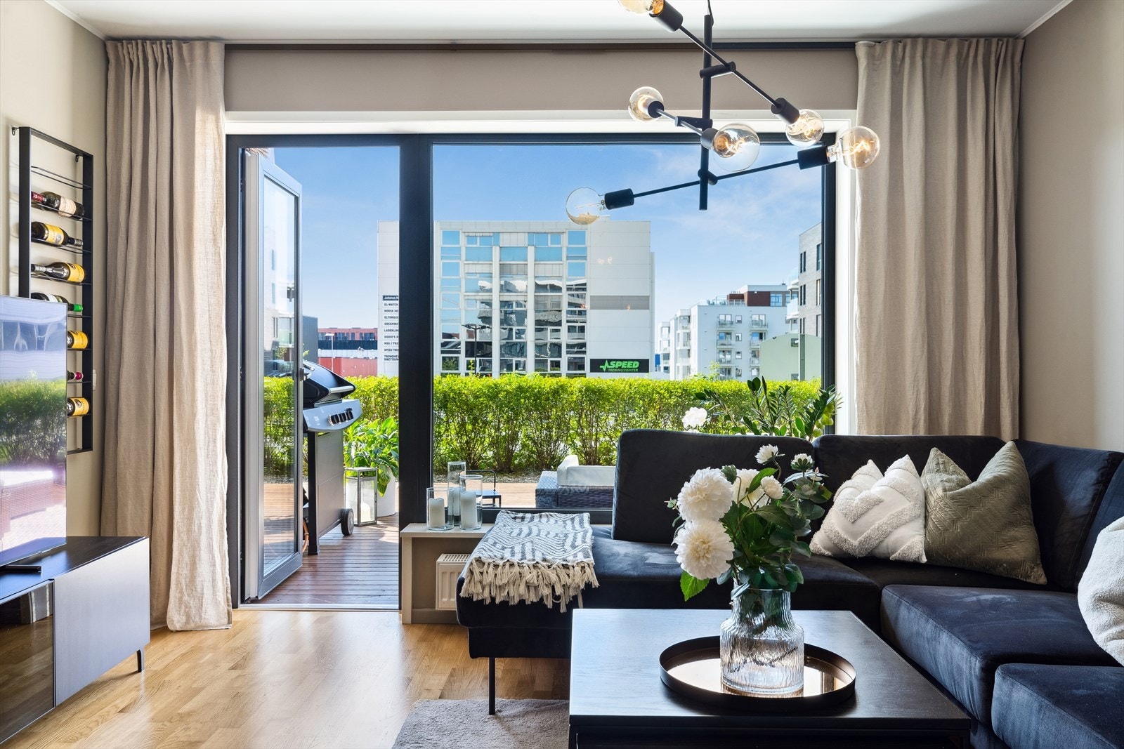 Leiligheten ligger i et meget sentralt og populært boligområde på Lade i Trondheim kommune. Galleribilde