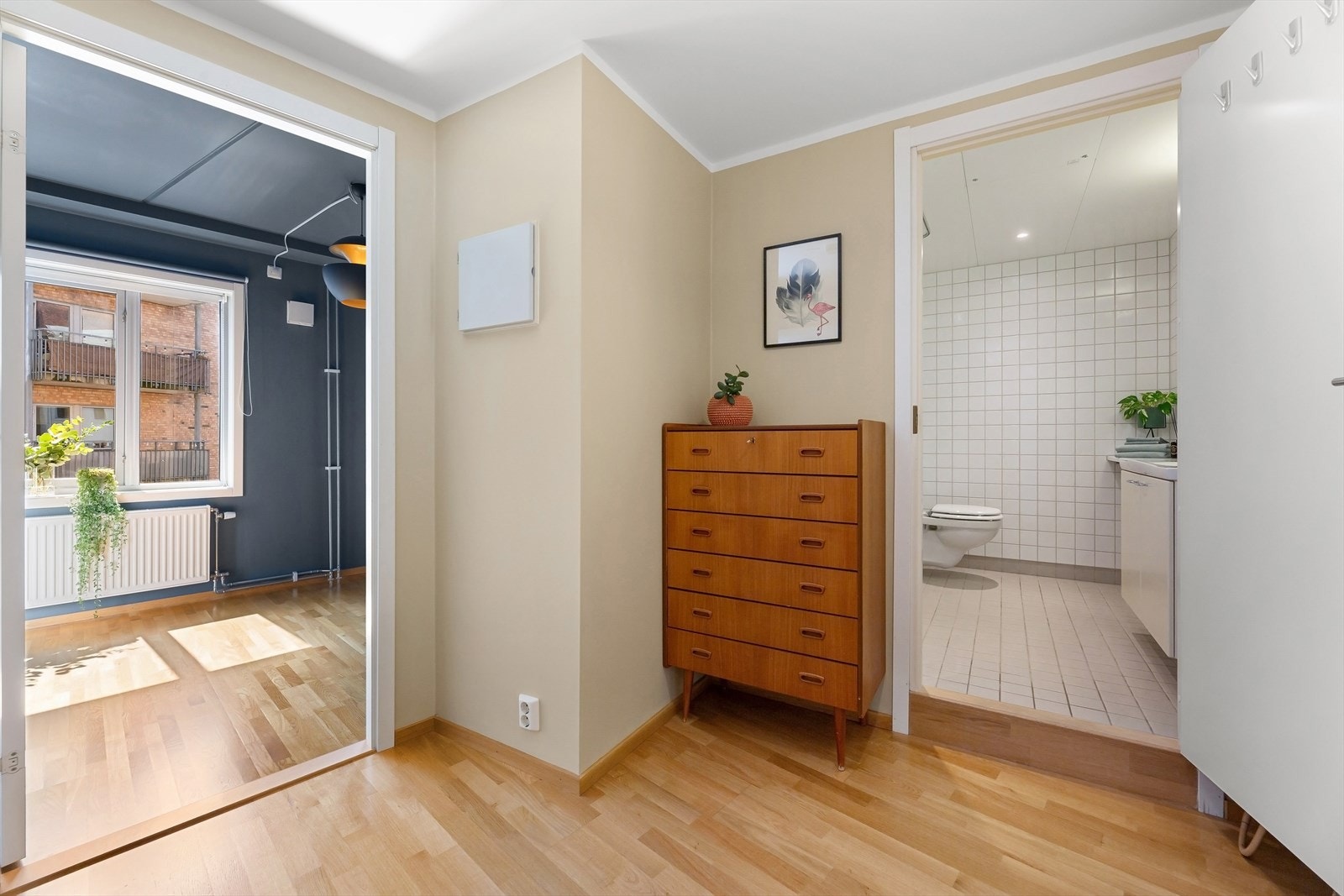 Mellomgang mellom bad og soverom. Galleribilde