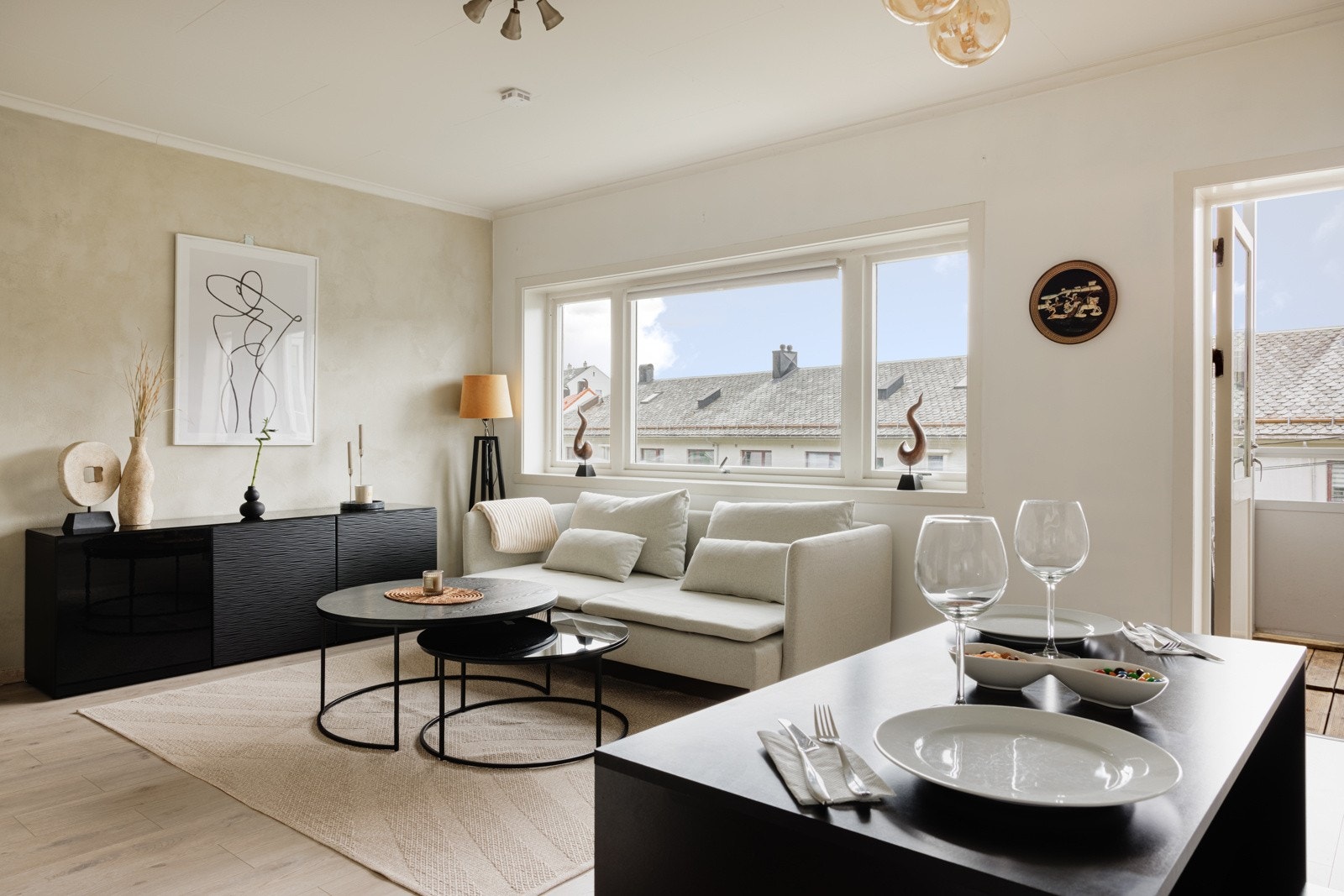Veldrevet borettslag med mulighet for parkering. Galleribilde