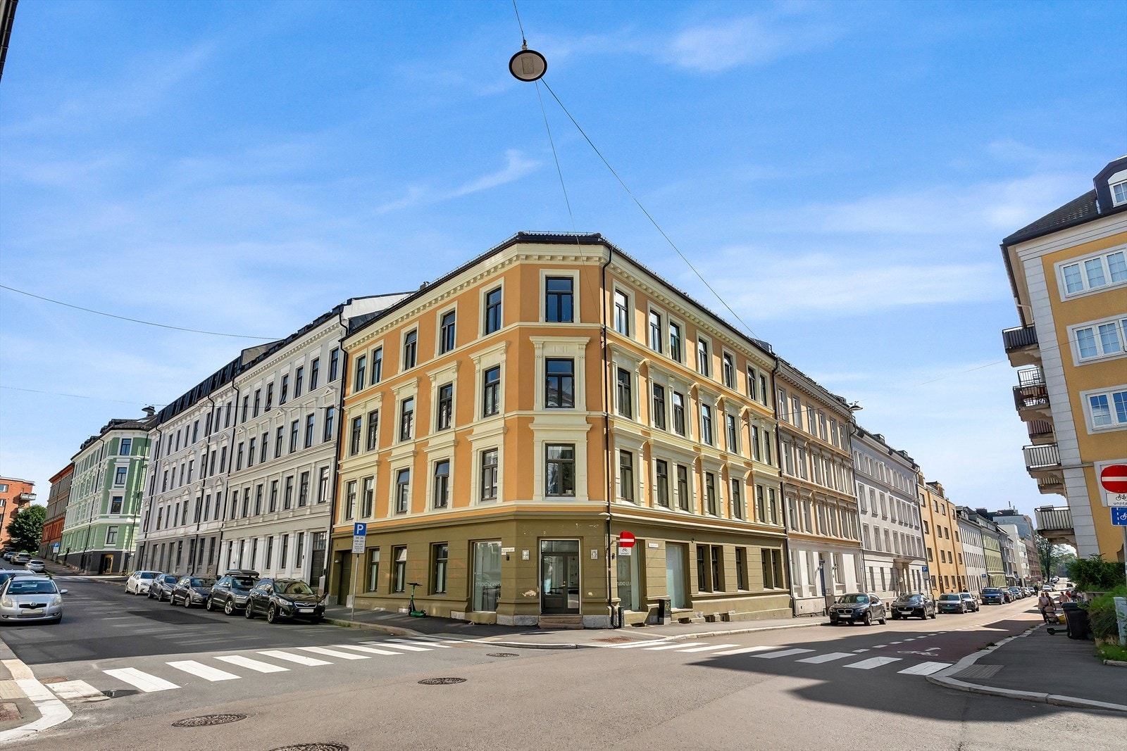 Fasade! Her bor man i et meget populært boligområde på Majorstuen. Galleribilde