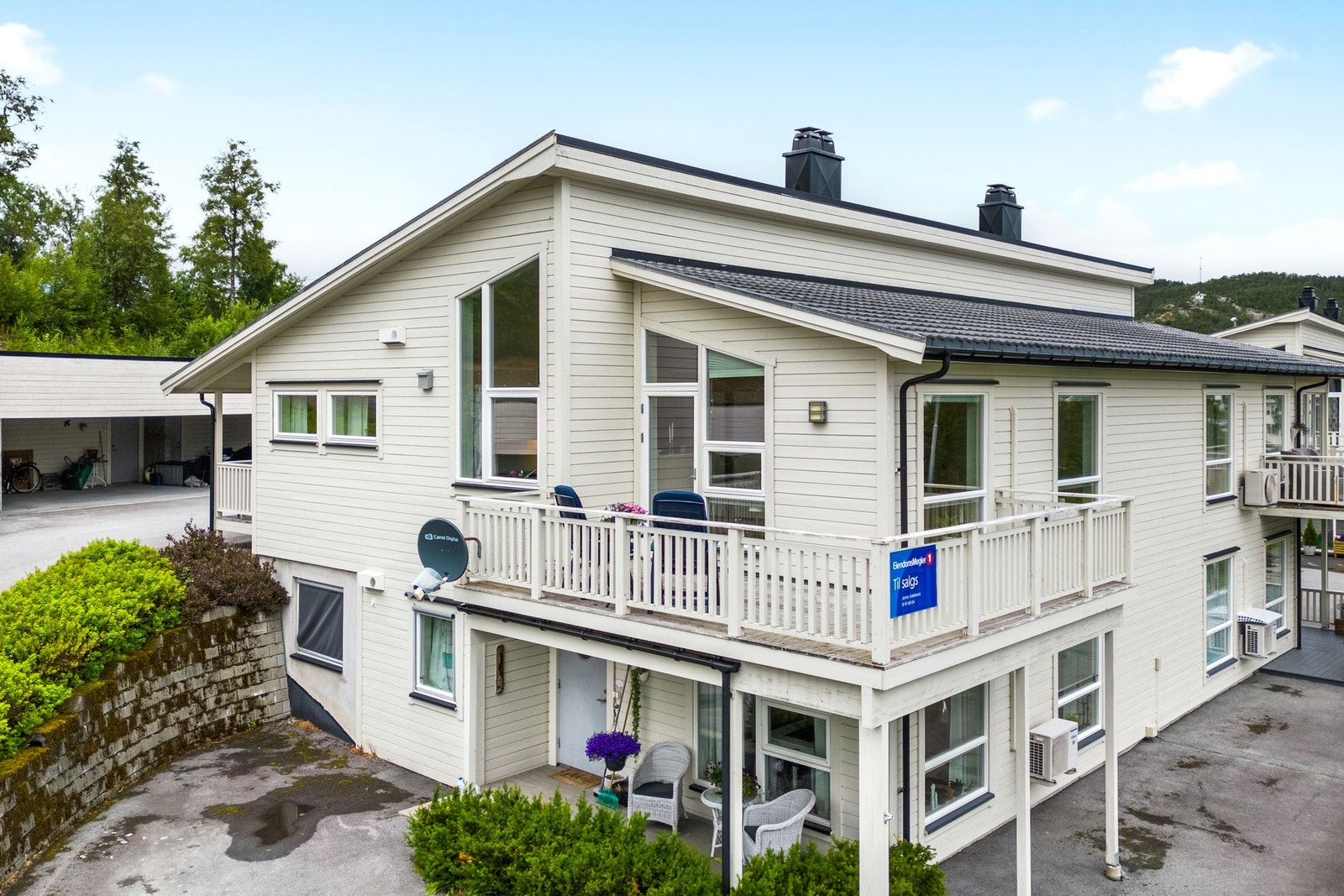 Sameiet Østre Åsen som består av tre bygg med fire leiligheter i hver bolig Galleribilde
