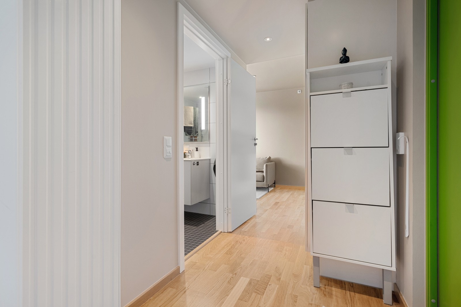 Du ønskes velkommen inn til en flott og lys entrè. Galleribilde